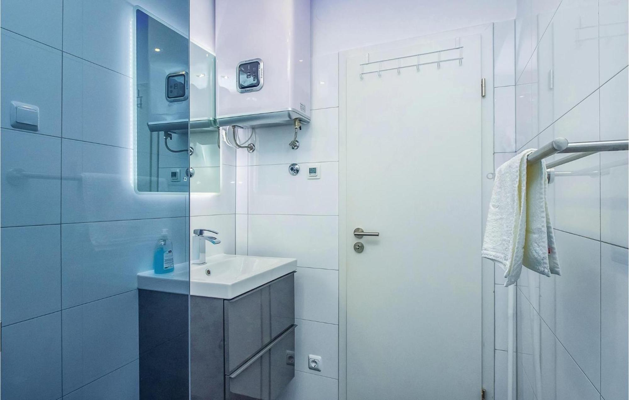 Apartment Stjepana 05 Дуги Рат Екстериор снимка