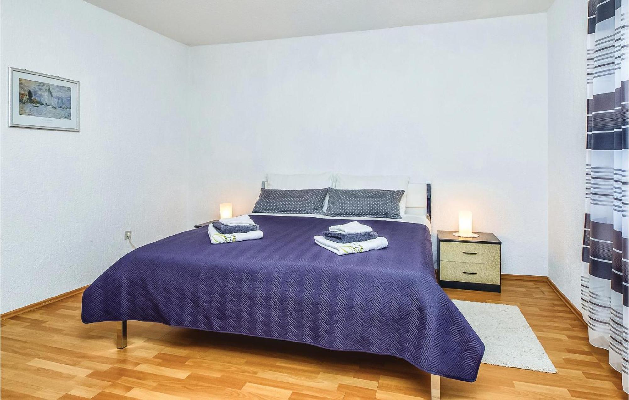 Apartment Stjepana 05 Дуги Рат Екстериор снимка